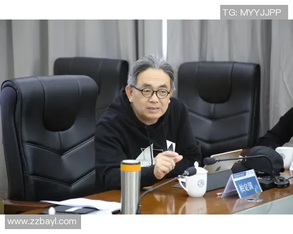 霍伊伦：探索未来科技与人文融合的创新之路